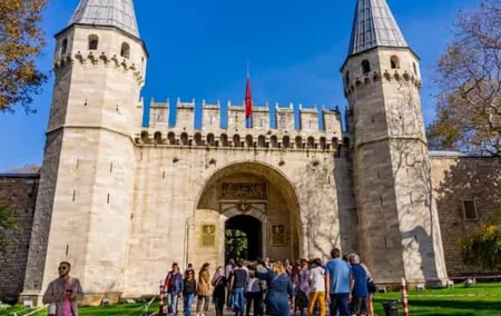 Istanbul Guided Topkapi and Grand Bazaar with Small Group