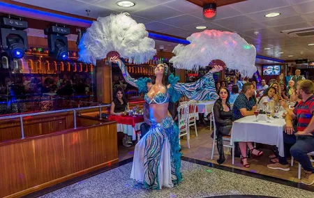 Istanbul Bosphorus Dinner Cruise with Turkish Show