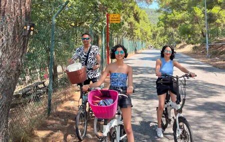 Princes' Islands E-bike Tour