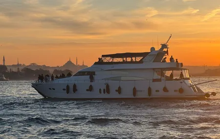 Scenic Bosphorus Sunset Cruise – 2.5 Hours of Luxury & Views