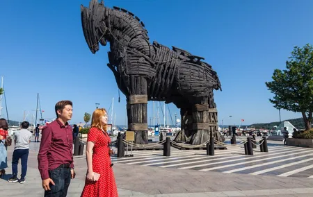 Ancient Troy Day Tour from Istanbul