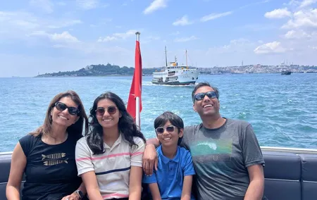 Half Day Bosphorus Cruise with Stopover on Asian Side