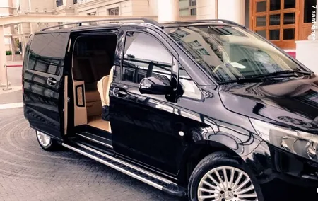 Istanbul Private One-Way Transfer: Airport-Hotel or Hotel-Airport