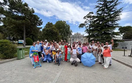 Dolmabahçe Palace Fast Entry QR Code Ticket & Audio Guide