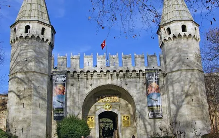 Topkapi Palace Skip-The-Line Entry with Guided Tour
