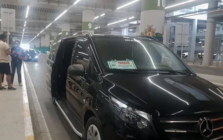 Istanbul Airport (IST) Private Arrival and Departure Transfer
