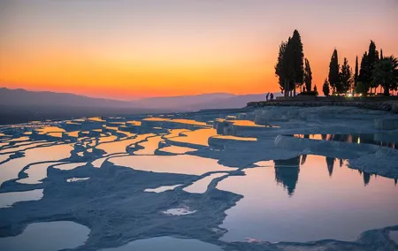 Day Tour to Pamukkale from/to Istanbul