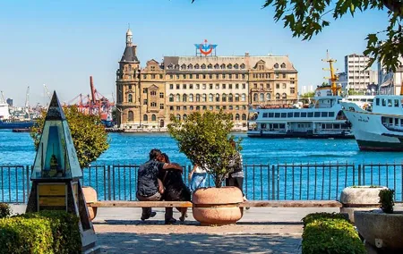 Asian Side of Istanbul: Uskudar and Kadikoy Full Day Walking Tour