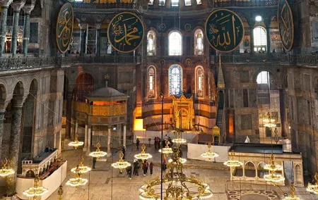 Morning Istanbul: Half-Day Tour with Blue Mosque, Hagia Sophia, Hippodrome and Grand Bazaar