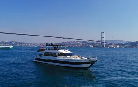 2-Hours Luxury Private Yacht Cruise on Bosphorus Istanbul