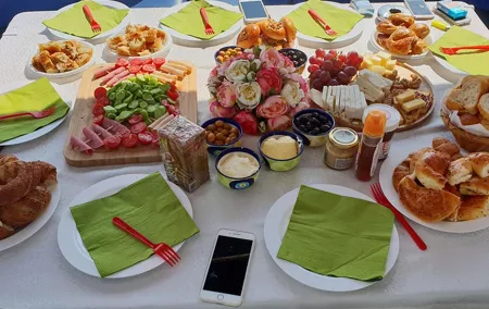 Breakfast Cruise In Bosphorus With Private Yacht