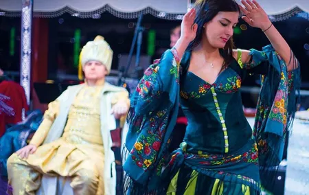 3 Hour Ottoman Dinner Cruise in Istanbul