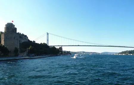 Golden Horn and Bosphorus Boat Tour in Istanbul