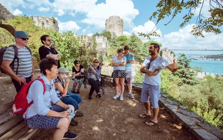 2.5-Hour Bosphorus Cruise – Short Istanbul Tour with Asia Stop