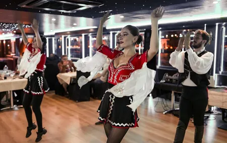 Istanbul Bosphorus Dinner Cruise: Turkish Night Show Experience