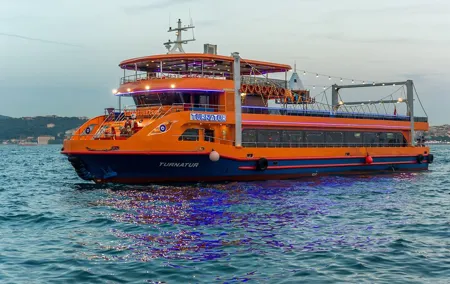 Istanbul Dinner Cruise with Dinner & Entertaintment Private Tables