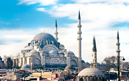 Eyup, Pierre Loti Hill, and Kariye Museum: Guided Day Tour from Istanbul