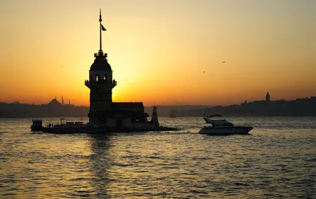 Bosphorus Private Sunset Cruise on a Yacht with Wine