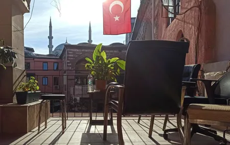 Photograph the Hidden Corners of the Grand Bazaar in Istanbul