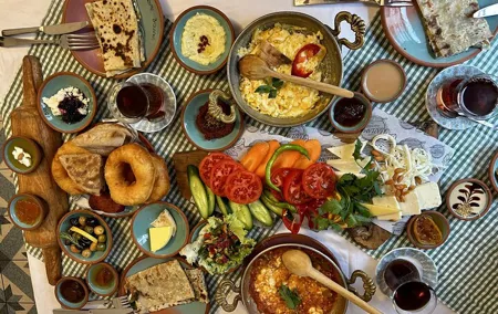 Luxury Private and Guided Istanbul Food Tour with a local guide