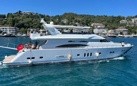 Private Bosphorus Lunch Cruise on a Luxury Yacht