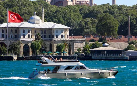 2-Hour Luxury Bosphorus Yacht Cruise with Hotel Transfer