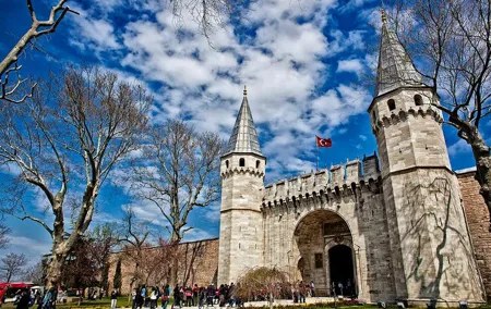 Istanbul Ottoman Tour Including Blue Mosque, Topkapi Palace and Grand Bazaar