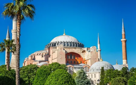Istanbul Tour Including Blue Mosque, Hagia Sophia, Topkapi Palace and Hippodrome