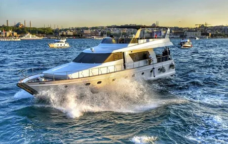 Istanbul: Private Bosphorus Tour On Luxury Yatch 24 MT