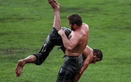 Private Grease Wrestling Festival Tour in Istanbul