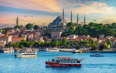 Istanbul Revealed: Historic Pathways & Bosphorus Serenity
