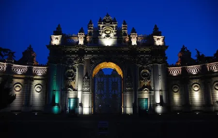 Dolmabahçe Palace and Journey Through Two Continents