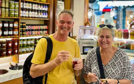 Istanbul: Guided Food Tour with Ferry Ride