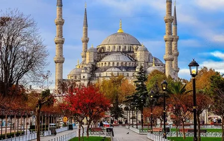 Istanbul Old City Tour:Hagia Sophia,TopkapiPalace,BlueMosque GrandBazar