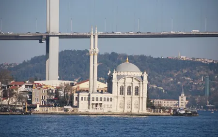 Istanbul Bosphorus Tour With Whirling Dervish Show