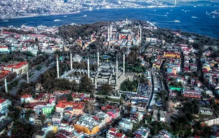 Istanbul Old City Sightseeing Tour (Entry Fees Inculuding)