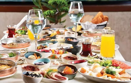 Breakfast Tour with Music on the Bosphorus