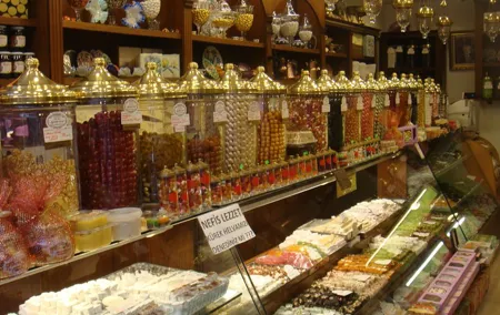 Istanbul Food Walking Tour of Beyoglu by Night