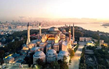 Full-Day Istanbul Private Guided Tour With Lunch & Private Car