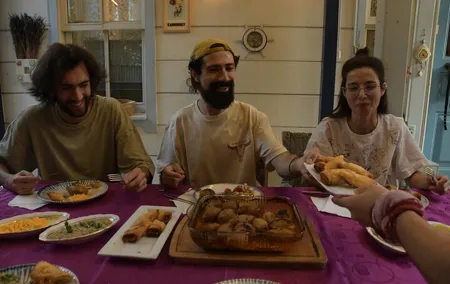 Cooking Class with Local Chef and Mom at Historic Kadıkoy Home