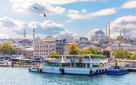 Bosphorus Cruise with Kucuksu Pavilion Visit