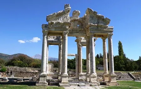 5 days Private Tour of Western Turkey (Troy-Pergamon-Ephesus-Didyma-Pamukkale)