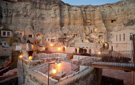 3 Days / 2 Nights Istanbul to Cappadocia Tour in a CAVE HOTEL