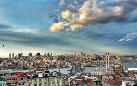 Istanbul Small-Group Sightseeing and Culinary Walking Tour