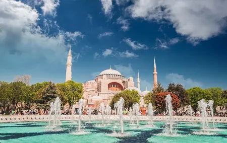 Explore Istanbul’s most magnificent sites of a full-day Private Tour
