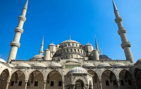 Istanbul shared: The Blue Mosque, Gulhane Park, Jawaher & Bazaar