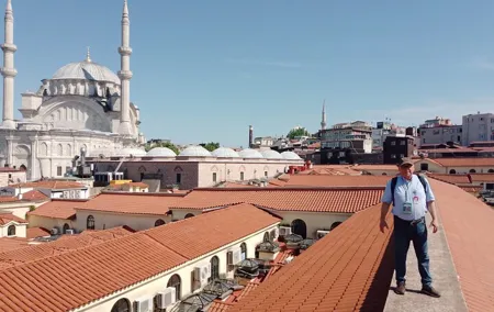Tours of the Grand Bazaar of Istanbul with its Terraces and Behind the Scenes