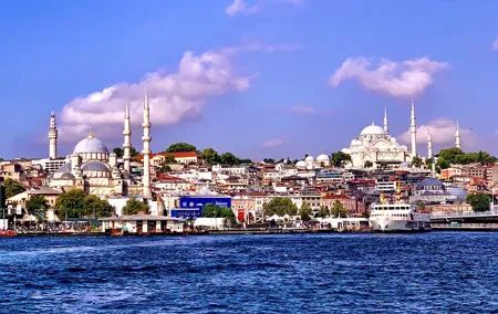 Istanbul Two Continents and Backstreets with a local tour guide
