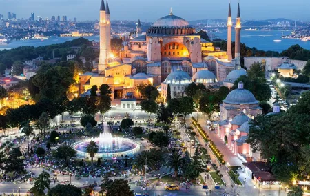 9 Day Istanbul and Cappadocia Tour by Public Bus