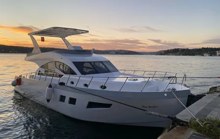 Luxury Private Yacht Tour on the Bosphorus in Istanbul